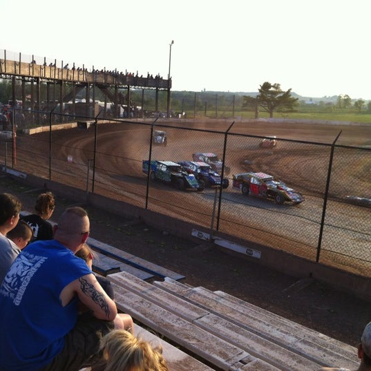 141 Speedway - Racetrack in Maribel