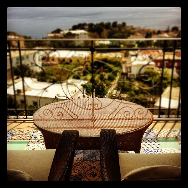 Снимок сделан в Capri Tiberio Palace пользователем Dan S. 5/1/2012