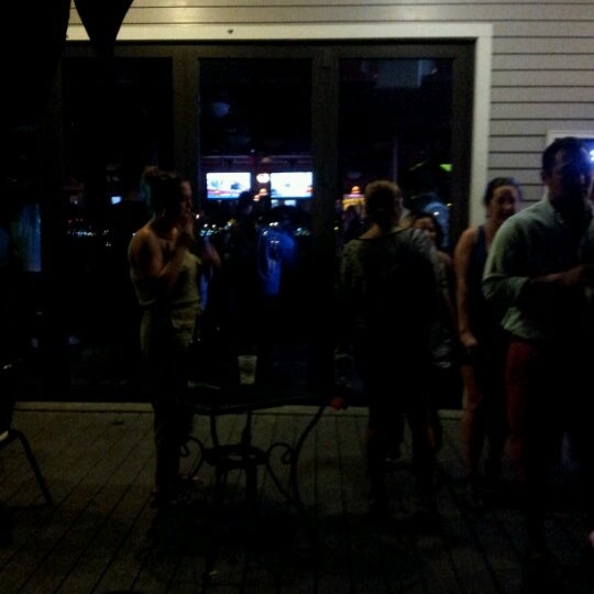 Foto tomada en Exchange Bar &amp; Grill  por Irma I. el 6/23/2012