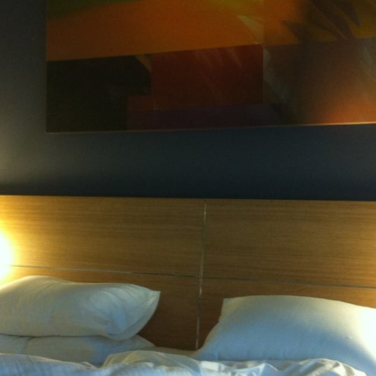 Foto scattata a Holiday Inn da Beverley W. il 3/29/2012