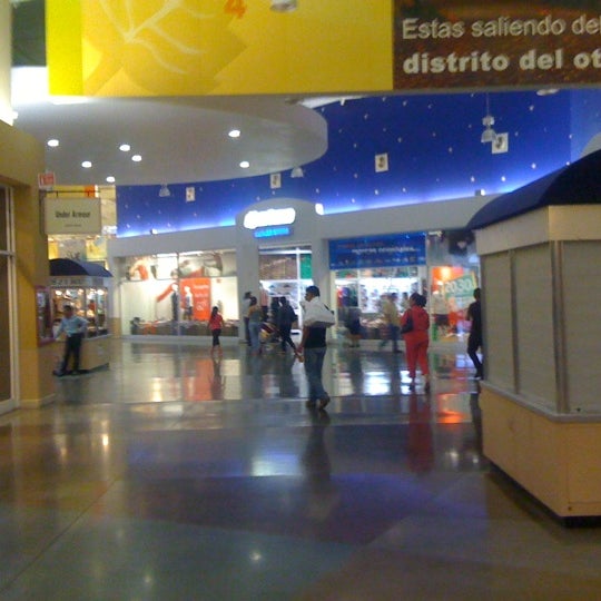 Las Plazas Outlet Guadalajara - Shopping Mall