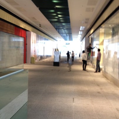 รูปภาพถ่ายที่ Unimart Shopping โดย Belgian Edson B. เมื่อ 7/18/2012