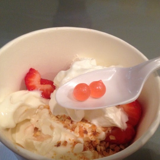 8/11/2012 tarihinde Juliana D.ziyaretçi tarafından Mix Frozen Yogurt'de çekilen fotoğraf
