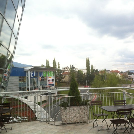 Foto scattata a Shopping center Europark Maribor da Rok K. il 4/15/2012
