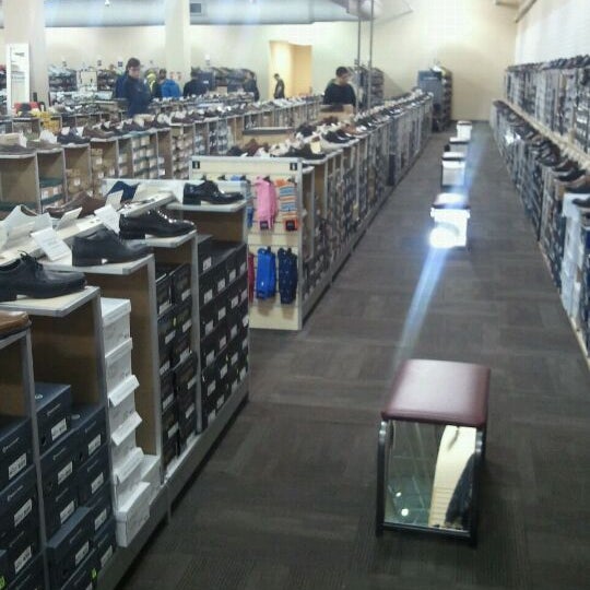dsw on clark