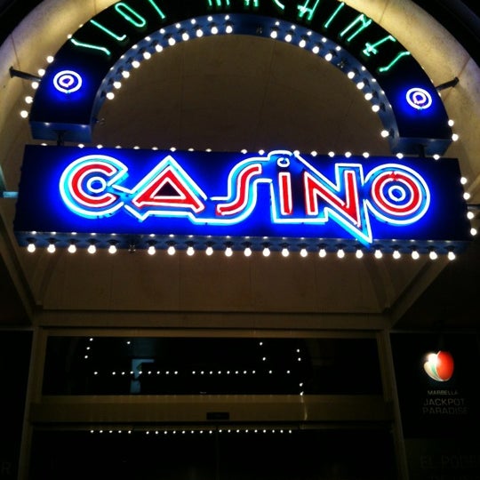 Photo taken at Casino Marbella by Ivan A. on 9/1/2012