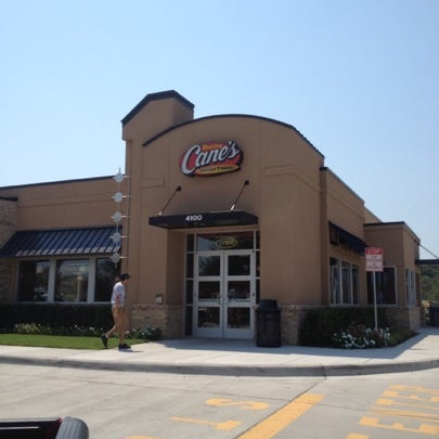 Photo taken at Raising Cane&#39;s Chicken Fingers by Aaron C. on 8/10/2012