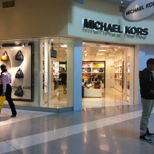 michael kors outlet locations ca