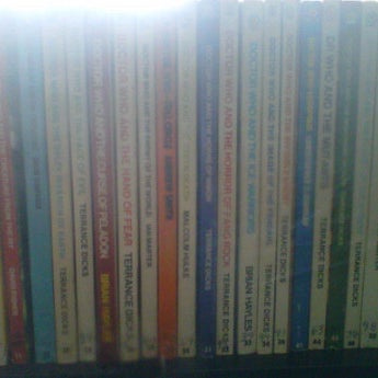 3/20/2012にKeycifer ..がBucket O&#39; Blood Books and Recordsで撮った写真
