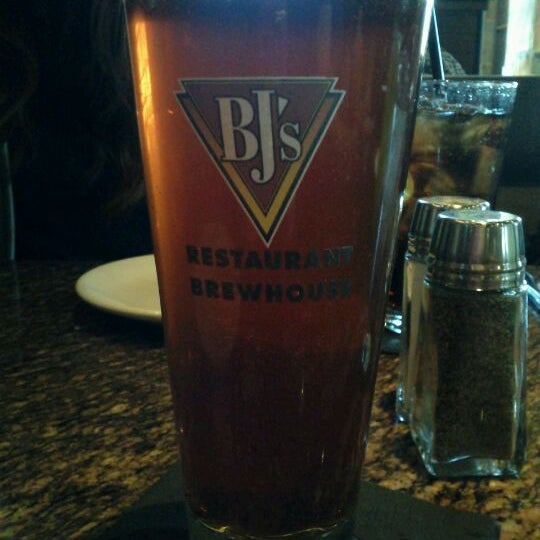 Photo taken at BJ&#39;s Restaurant &amp; Brewhouse by Brenda J. on 3/15/2012