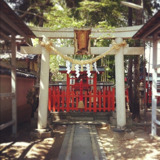三輪神社 2 Tips 三輪神社 2 Tips