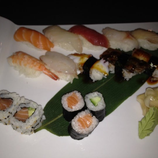 Photo taken at Hama Sushi by Bill F S. on 1/12/2012