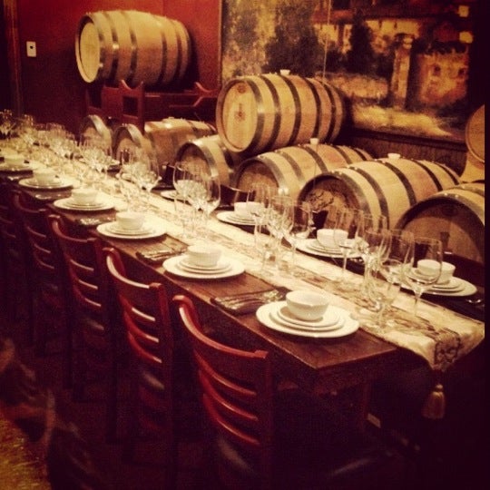9/13/2012 tarihinde Coco H.ziyaretçi tarafından Tabella at Clear Creek Winery'de çekilen fotoğraf