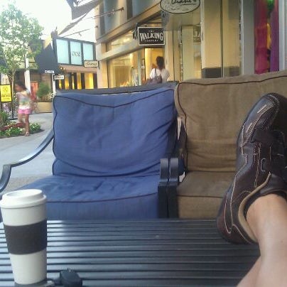 4/30/2012にRommel DG D.がThe Coffee Bean &amp; Tea Leafで撮った写真