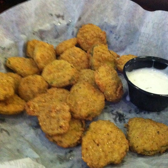 Photo taken at Wings &amp; Rings by Monica C. on 6/23/2012