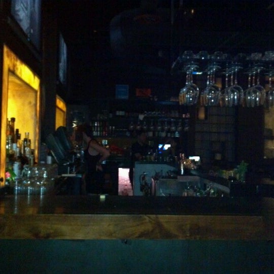 Foto tirada no(a) Onyx Lounge por Shane em 8/12/2012