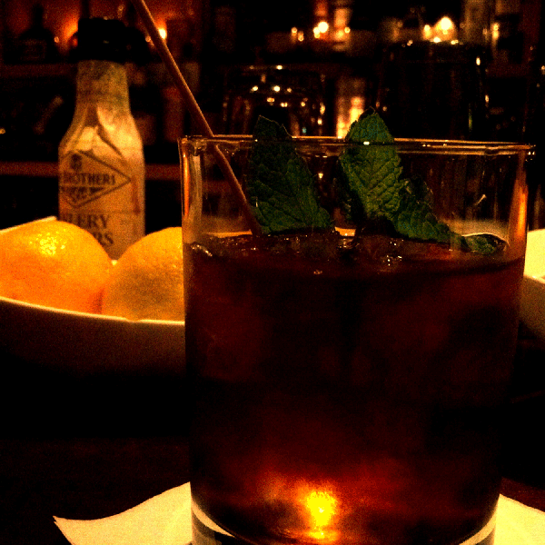 One of the first and still one of the best cocktail bars in Chicago. Come here in the early evening for chief mixologist Cristiana DeLucca’s full attention and unbelievable, hand-crafted cocktails.