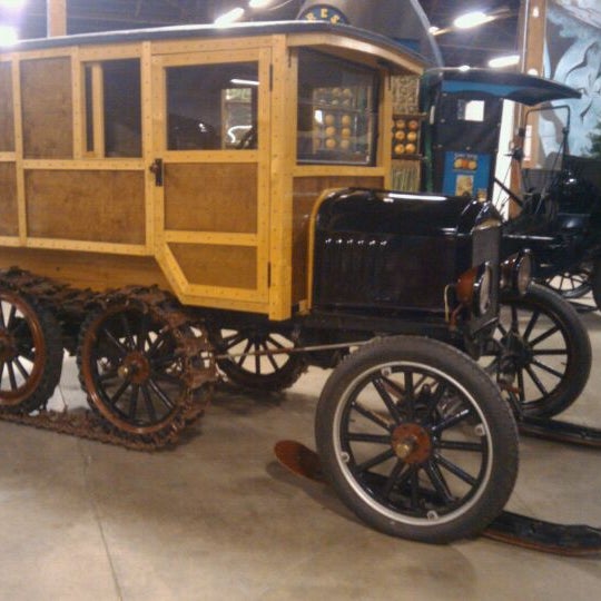 Photo taken at California Auto Museum by Luna T. on 2/5/2012