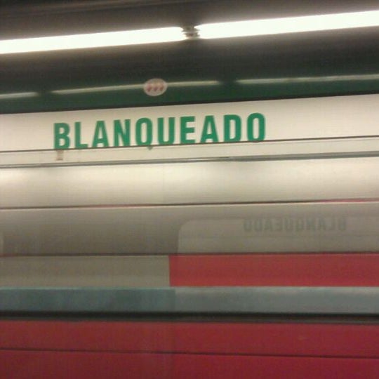 Photo taken at Metro Blanqueado by Tammy R. on 3/16/2012