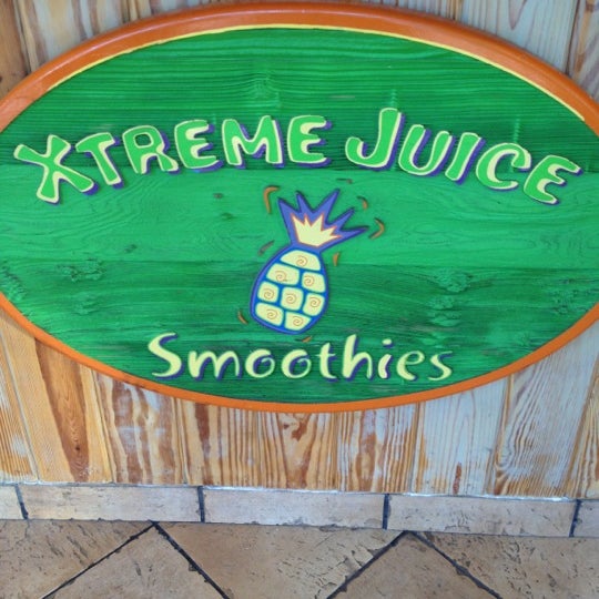 Photo taken at Xtreme Juice by Mark C. on 4/25/2012