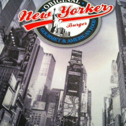 Photo taken at New Yorker Burger by Renata S. on 3/31/2012