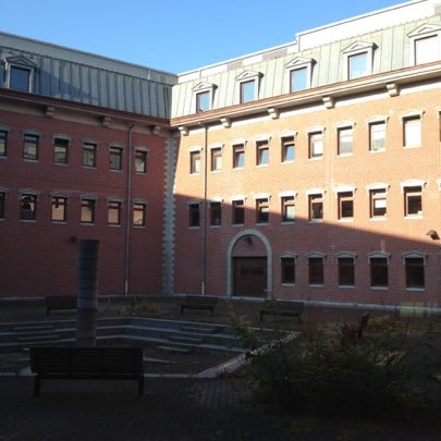 Pentagone Umons College Science Building