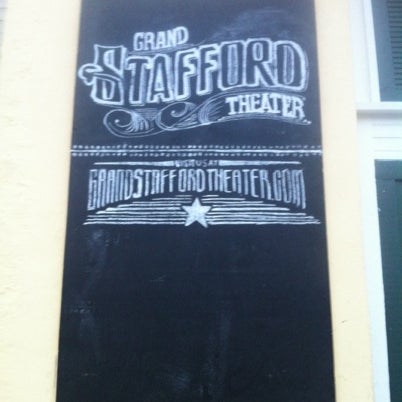 Foto diambil di Grand Stafford Theater oleh Dwight G. pada 9/7/2012