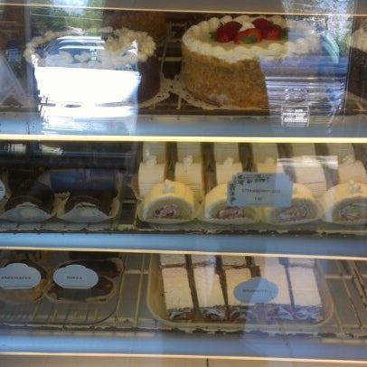 Das Foto wurde bei Bagatelle Bakery von Seymour am 8/30/2012 aufgenommen