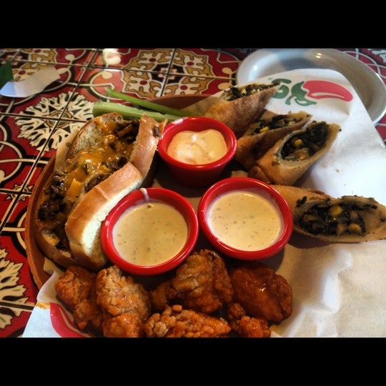 Photo taken at Chili&#39;s Grill &amp; Bar by Nilay S. on 6/15/2012
