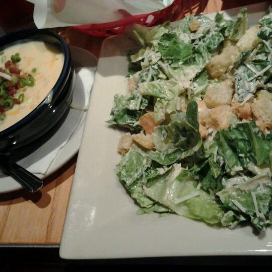 Photo taken at Chili&#39;s Grill &amp; Bar by Sammi S. on 9/13/2012