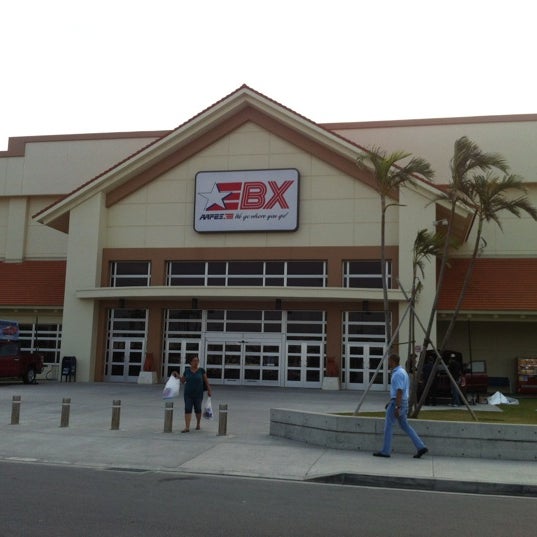 Kadena BX 沖縄市, 沖縄県