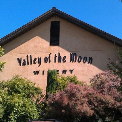 Foto tirada no(a) Valley of the Moon Winery por Keith U. em 6/11/2012