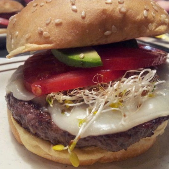 Foto scattata a CG Burgers da Fer A. il 4/10/2012