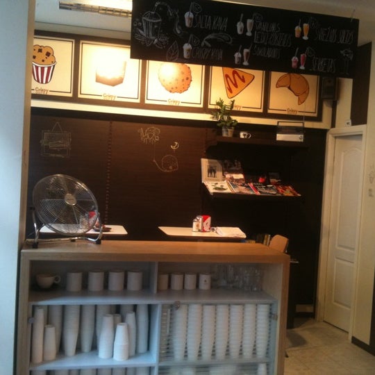 Снимок сделан в CRISPY bakery &amp; sandwich bar пользователем Misha V. 8/24/2012