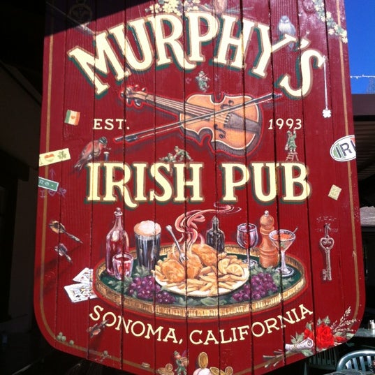 Foto tomada en Murphy&#39;s Irish Pub  por Kimberlee B. el 4/21/2012