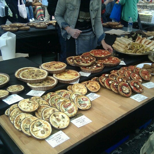 Photos at Portobello Road Market - Kensington and Chelsea ...