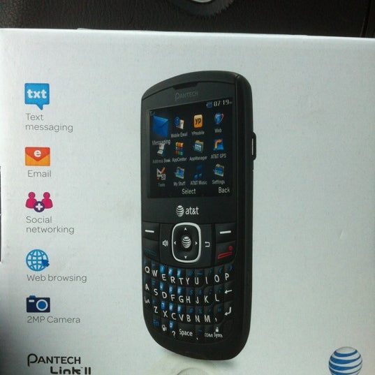 At t now closed mobile phone store in wheeling