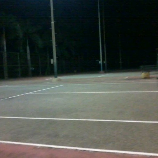 Lapangan Tenis KS - Jalan Kotabumi