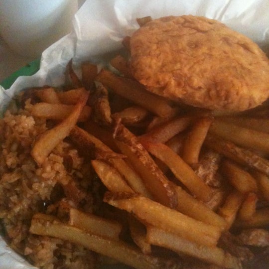 รูปภาพถ่ายที่ Zydeco Louisiana Diner โดย Phillip P. เมื่อ 5/10/2012