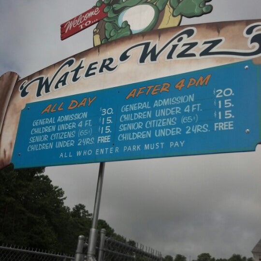 รูปภาพถ่ายที่ Water Wizz โดย Trena M. เมื่อ 8/5/2012