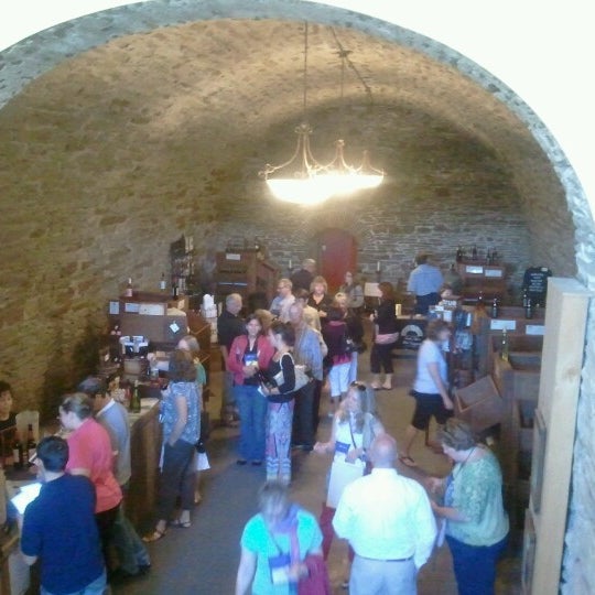 6/14/2012 tarihinde Rachel T.ziyaretçi tarafından Mazza Vineyards'de çekilen fotoğraf