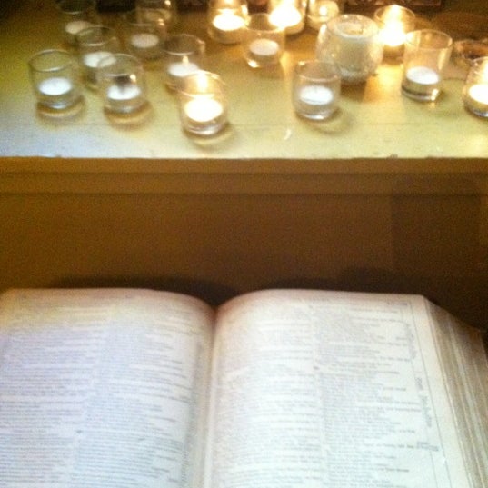 7/23/2012 tarihinde Danziyaretçi tarafından Vintage Faith Church'de çekilen fotoğraf