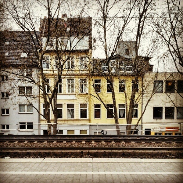 4/4/2012에 Johannes E.님이 Bahnhof Köln Süd에서 찍은 사진