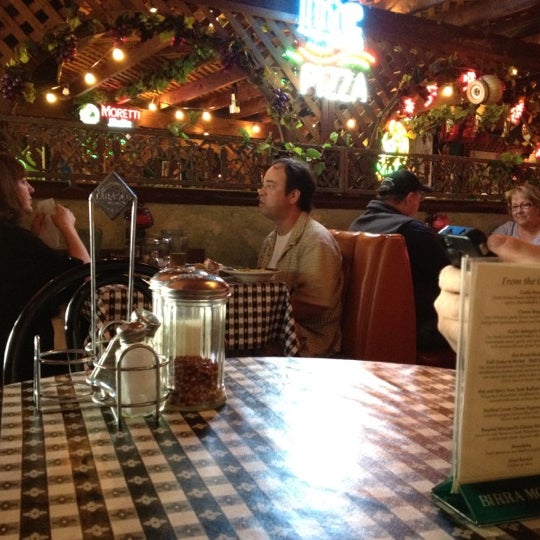 Photo taken at Pasquale&#39;s Italian Pizzeria by Rebecca P. on 5/2/2012