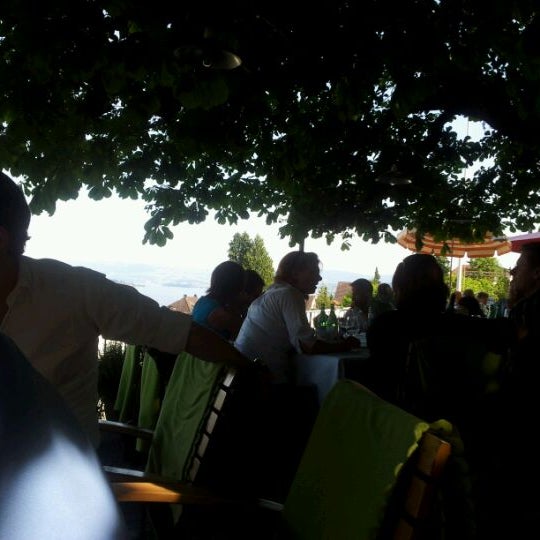 6/2/2012 tarihinde Imranziyaretçi tarafından Restaurant Oberer Mönchhof'de çekilen fotoğraf