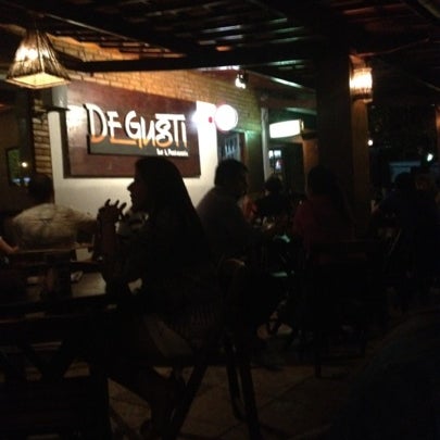 รูปภาพถ่ายที่ Degusti Bar &amp; Restaurante โดย Fabia C. เมื่อ 9/1/2012