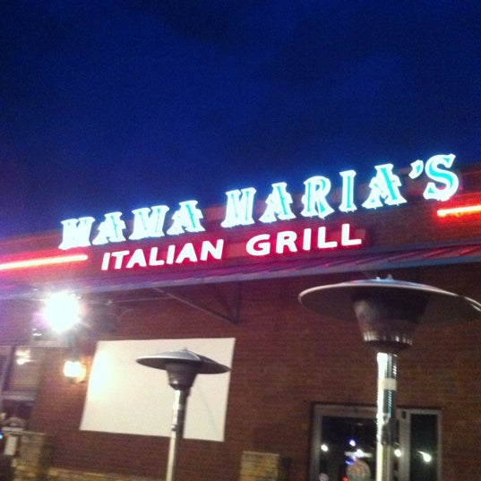 4/27/2012にJenann G.がMama Maria&#39;s Italian Grillで撮った写真