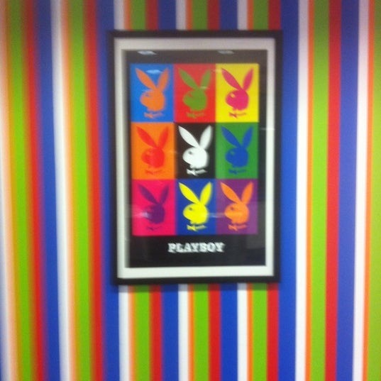 Das Foto wurde bei Playboy Enterprises, Inc. von Dante W. am 3/9/2012 aufgenommen