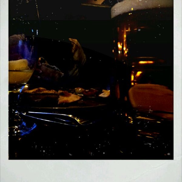 4/5/2012 tarihinde BigRyanParkziyaretçi tarafından Lala&#39;s Wine Bar &amp; Pizzeria'de çekilen fotoğraf