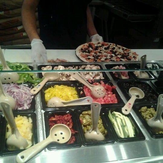 5/5/2012 tarihinde Troy B.ziyaretçi tarafından Uncle Maddio&#39;s Pizza Joint'de çekilen fotoğraf